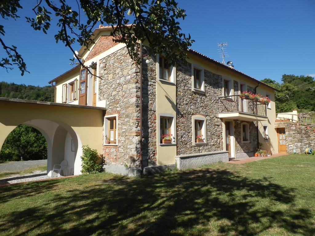Bed and Breakfast Il Girasole Fosdinovo Exterior foto